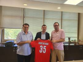 İZMİR BÜYÜKŞEHİR SPOR DAİRE BAŞKANI SAYIN MEHMET ANIL KAÇAR' A ZİYARET